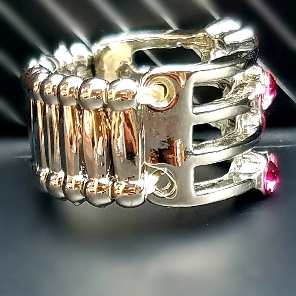 Ring - Picture 2 of 2
